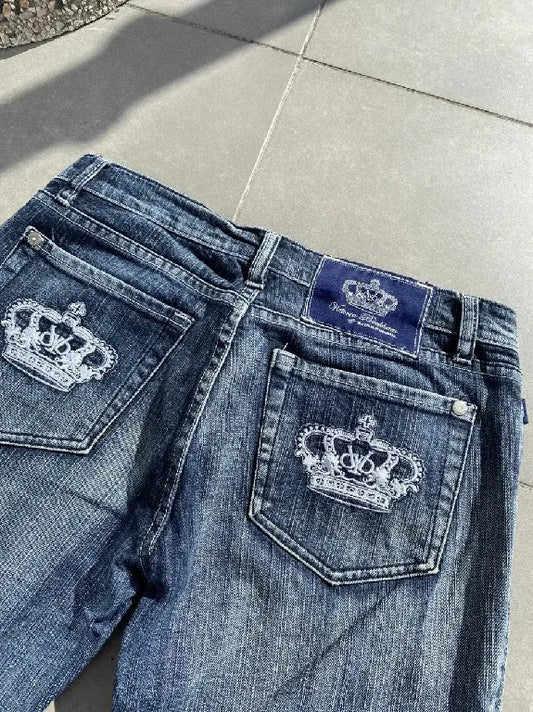 Crown embroidered Jeans - Lifestyle